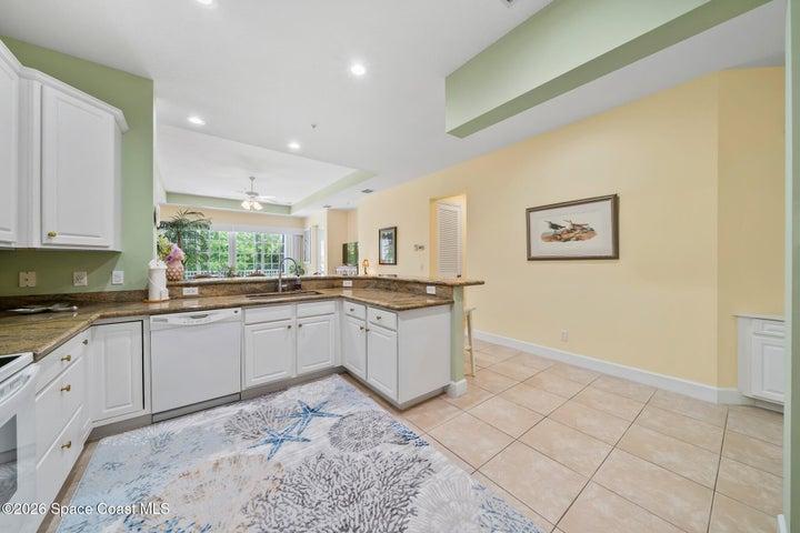 2340 Water Oaks Lane 223, Vero Beach, FL, 32962 photo 11