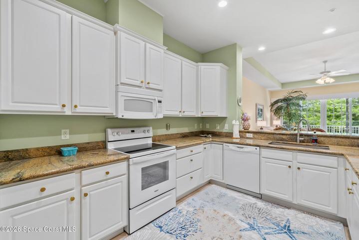 2340 Water Oaks Lane 223, Vero Beach, FL, 32962 photo 12