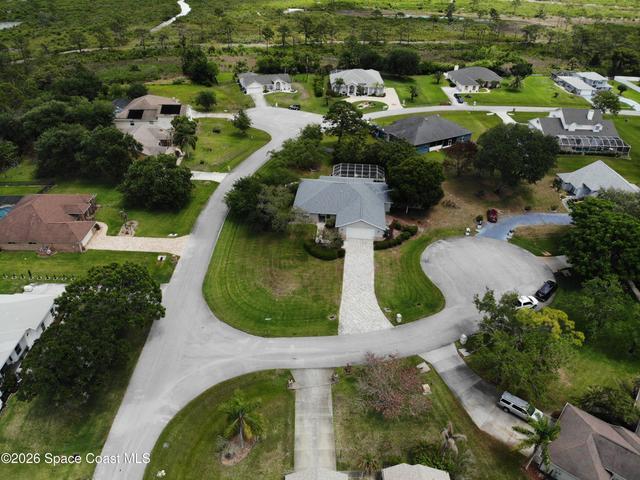 Area surrounding the home