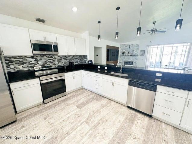 704 Carriage Hill Road, Melbourne, FL, 32940 photo 15