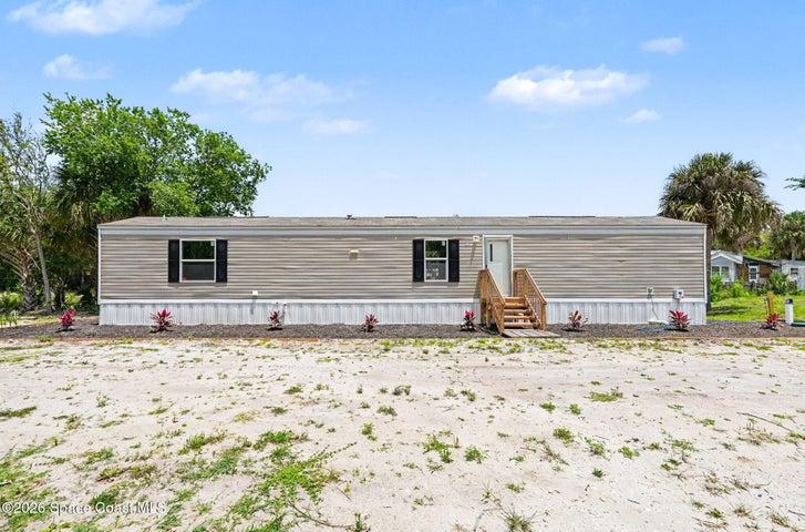 2075 Parrish Road, Titusville, FL, 32796 photo 2