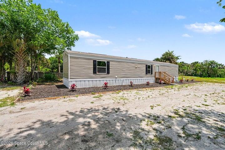 2075 Parrish Road, Titusville, FL, 32796 photo 3