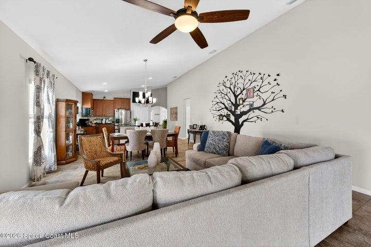 2190 Snapdragon Drive NW, Palm Bay, FL, 32907 photo 9