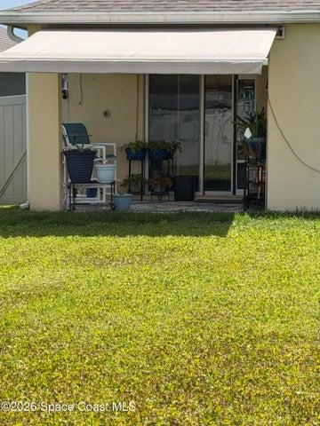 Lanai with Powered Sunsetter Awning