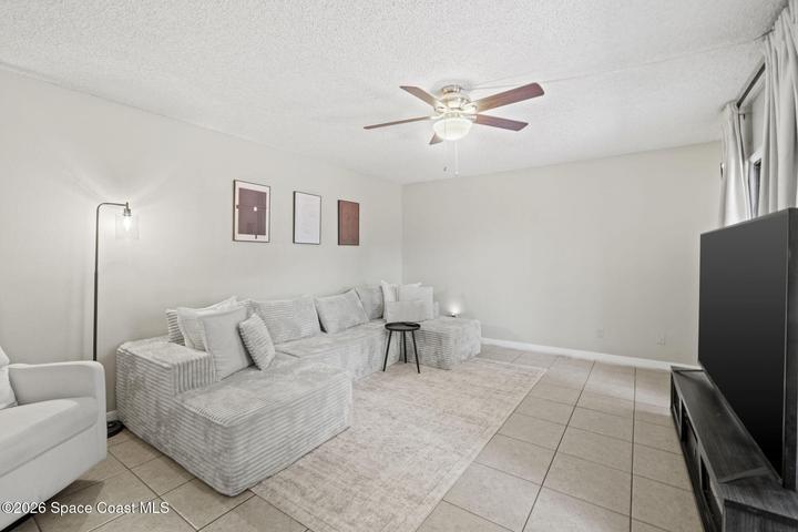 1812 Vista Oaks Circle NE, Palm Bay, FL, 32905 photo 4