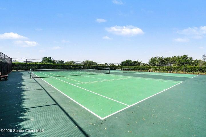 Pickleball & Tennis Courts