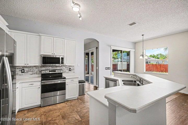 591 Dinner Street NE, Palm Bay, FL, 32907 photo 2