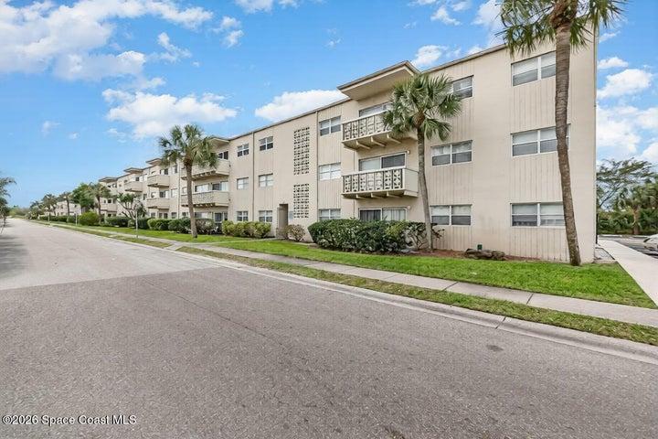 223 Columbia Drive 114, Cape Canaveral