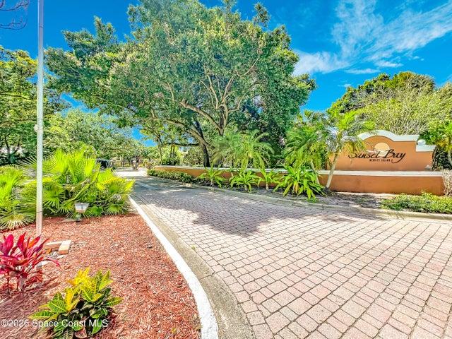 225 S Tropical Trail 601, Merritt Island, FL, 32952 photo 2