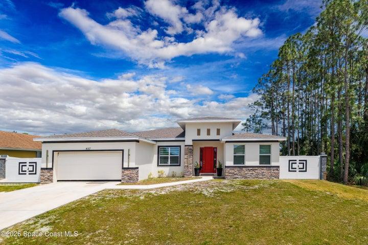 457 Tillman Avenue SW, Palm Bay