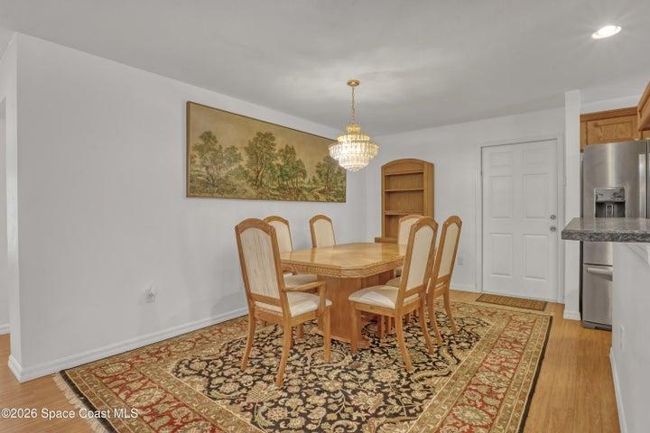 Dining room.