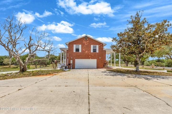 1585 S Carpenter Road, Titusville, FL, 32796 photo 6