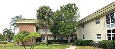 5 Vista Gardens Trail 202, Vero Beach