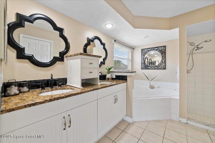 897 Hunters Creek Drive, Melbourne, FL, 32904 photo 21