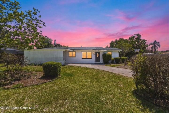 1395 Ashwood Drive, Melbourne