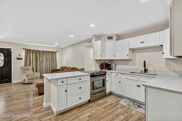 1395 Ashwood Drive, Melbourne, FL, 32935 photo 9