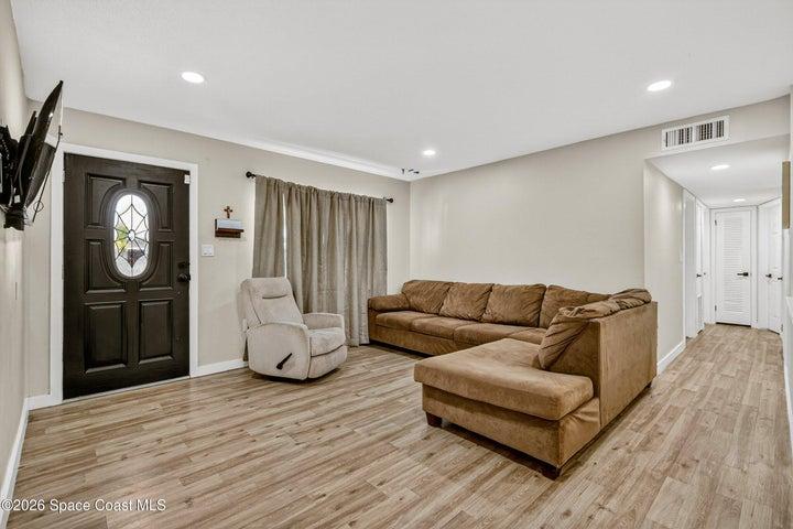 1395 Ashwood Drive, Melbourne, FL, 32935 photo 5