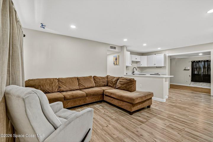 1395 Ashwood Drive, Melbourne, FL, 32935 photo 6