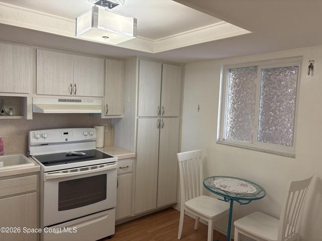 eat in kitchen