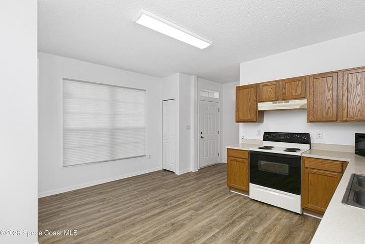 855 Sandhurst Court, Titusville, FL, 32780 photo 3