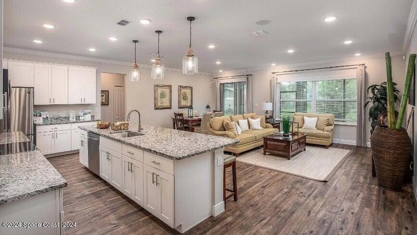 Model Home - Actual features may vary.