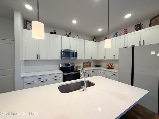6943 Five Oaks Drive, Harmony, FL, 34773 photo 3