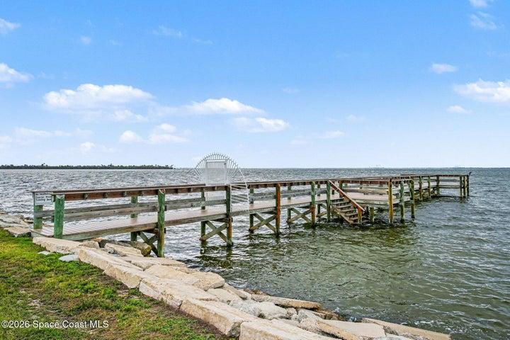 Dock/ Fishing Peir
