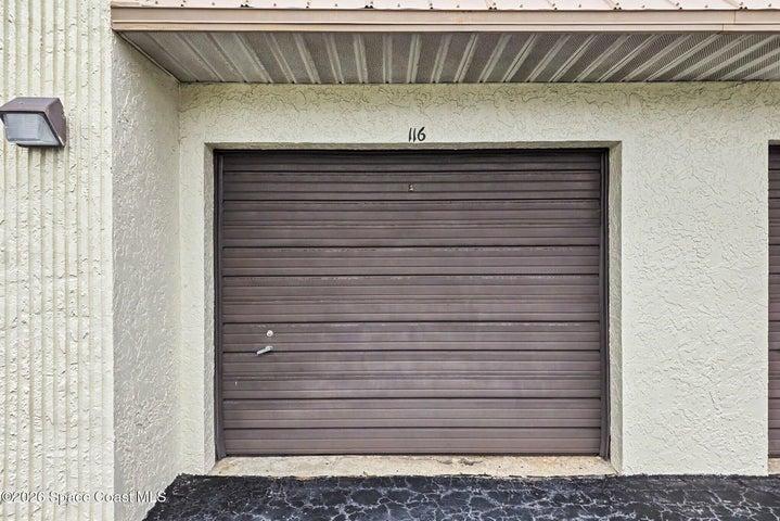 Garage space that conveys with property