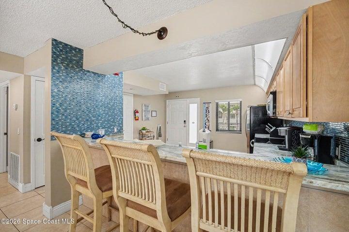 Breakfast bar