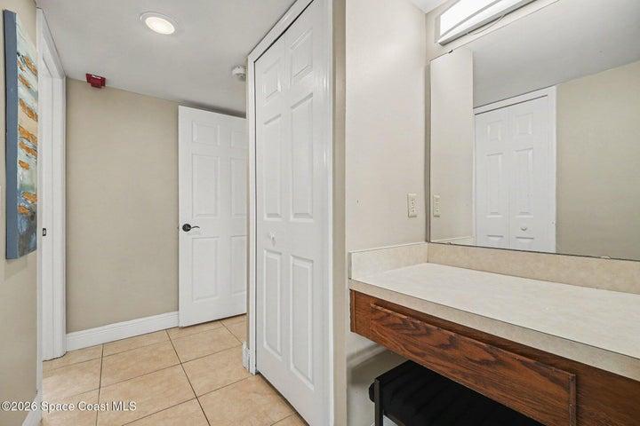 Primary bath makeup area