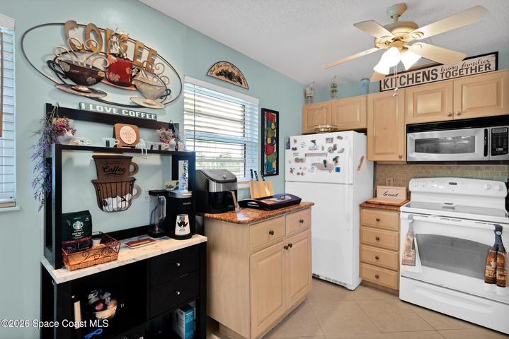 5 Vista Gardens Trail 202, Vero Beach, FL, 32962 photo 9