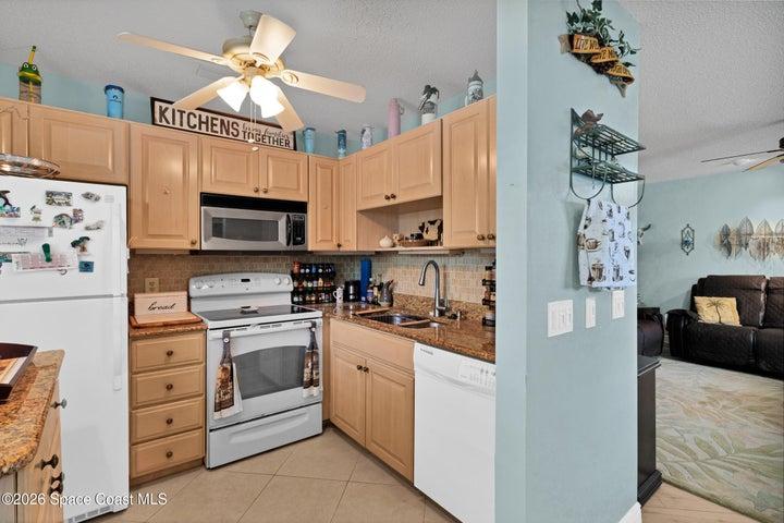 5 Vista Gardens Trail 202, Vero Beach, FL, 32962 photo 11