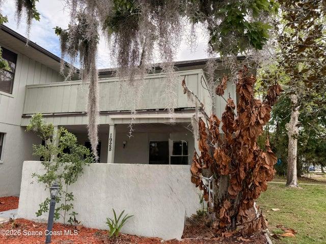1928 Dipol Courtway, Titusville