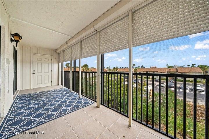 Balcony with Electric Shutters