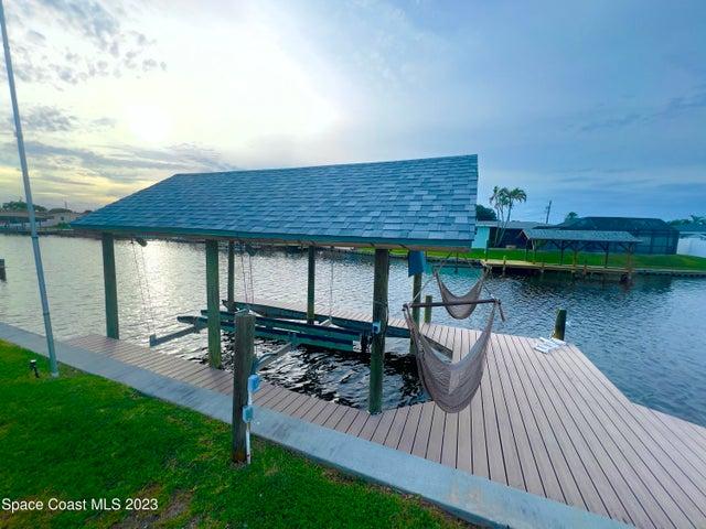 380 Diana Boulevard, Merritt Island, FL, 32953 photo 3