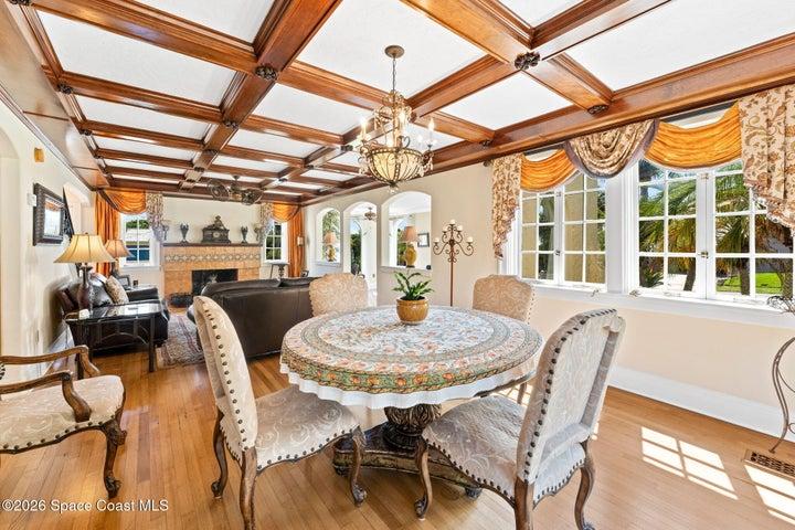 Formal Dining