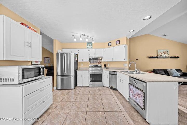 413 Lisa Road NE, Palm Bay, FL, 32907 photo 17