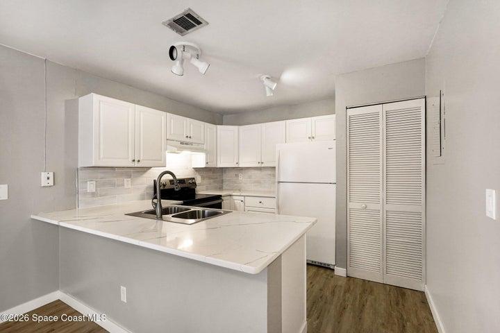 1021 Abada Court NE 107, Palm Bay, FL, 32905 photo 3