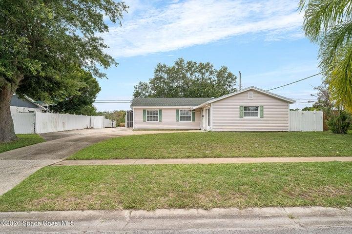 586 Louvre Drive, Melbourne, FL, 32935 photo 2