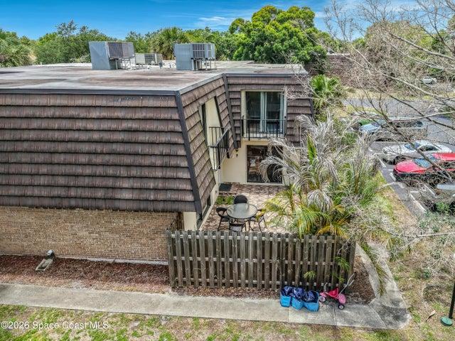 3913 Vista Oaks Circle NE, Palm Bay, FL, 32905 photo 4
