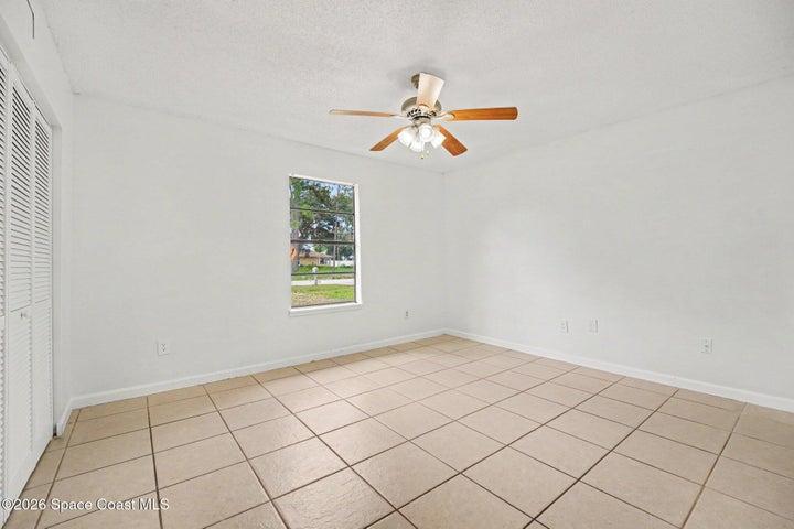Ceiling Fan in Bedroom