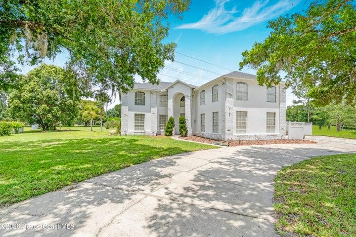 2152 Blue Iris Place, Longwood