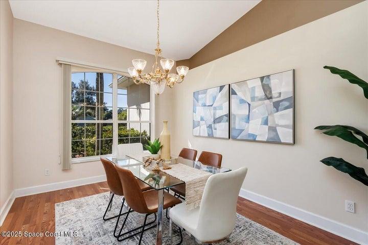 Dining Room great for entertaining