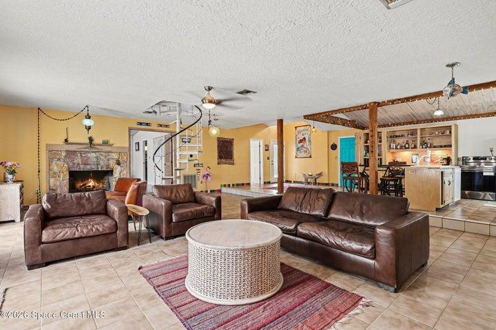 Living Room/Kitchen/Dining