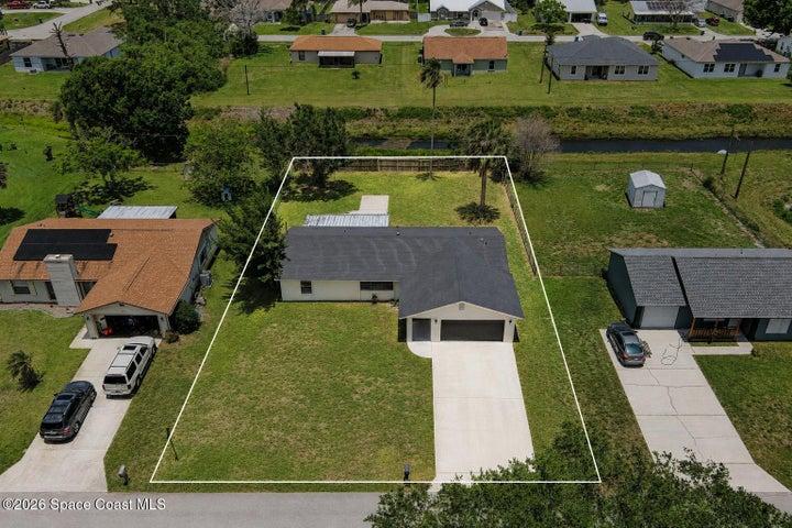 Perfect Starter Home, Sunny Seasonal Retreat, or Smart Investment Opportunity