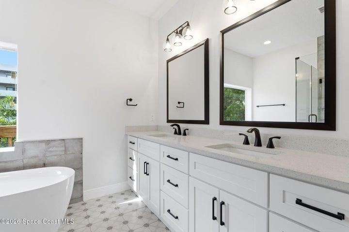 Master Bath Suite
