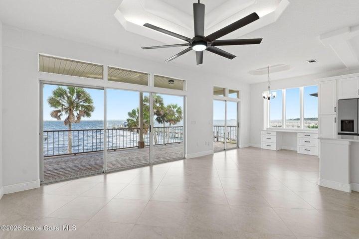 5075 Dixie Highway NE, Palm Bay