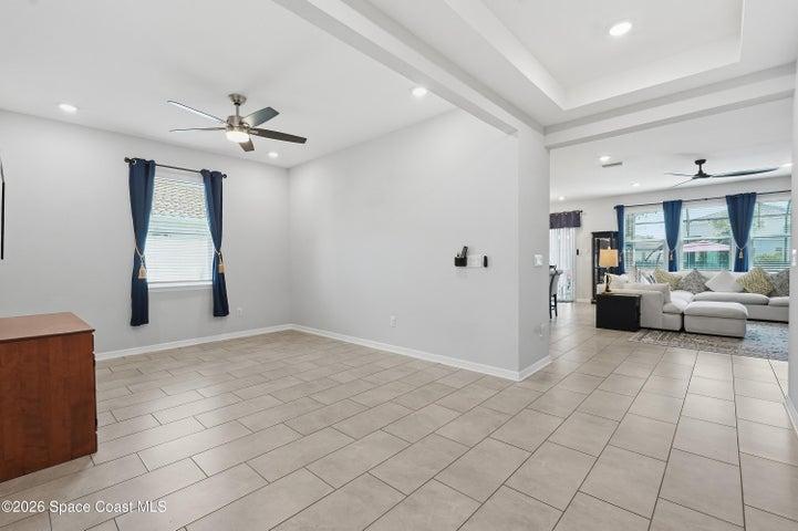 Open dining area ideal for both casual and formal dining