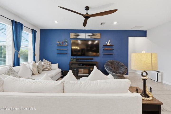 Neutral tones create a warm and inviting atmosphere