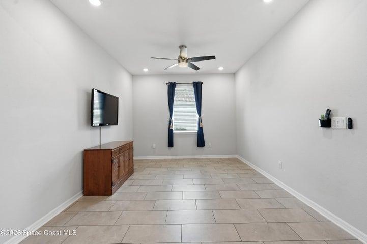 Open dining area ideal for both casual and formal dining